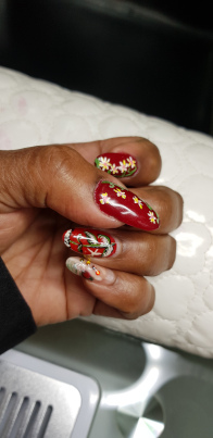 nagels met uitgroei